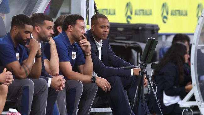 Pelatih Timnas Indonesia Patrick Kluivert berharap bisa mengatasi permasalahan blunder pemain saat melawan Bahrain pada Kualifikasi Piala Dunia 2026.