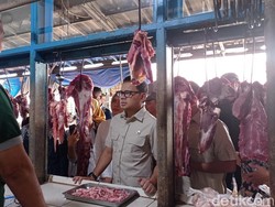 Curhat Bima Arya Agenda Terhambat 40 Menit di Tasik gegara Pasar Tumpah