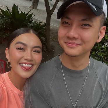 Sisi Bucin Agnez Mo, Tulis Pesan Panjang nan Romantis untuk Adam Rosyadi