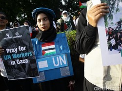 Kesalahan Operasional, Dalih Israel Tembak Mati 15 Pekerja Kemanusiaan