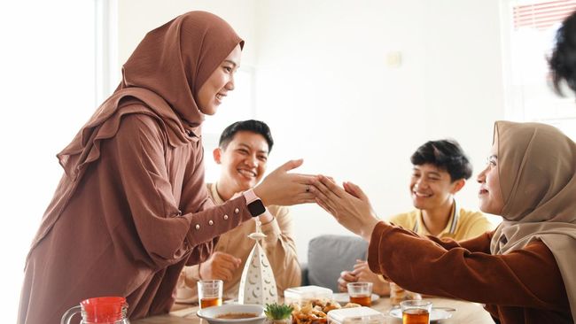 6 Tips Jawab Pertanyaan Bikin Risih "Kok Belum Kerja?" saat Lebaran