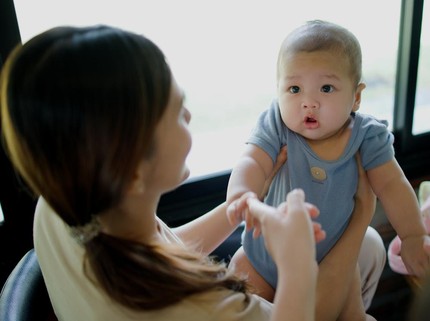 7 Tips Mudik Lebaran Bawa Bayi Naik Bus, agar Aman dan Nyaman