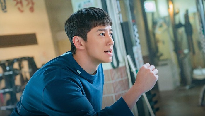 Lee Jun Young Bertransformasi Menjadi Seorang Fanatik Kebugaran di Drakor Pump Up the Healthy Love