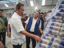 Trenggono Resmikan Gudang Distribusi Garam Kapasitas 3 Ribu Ton