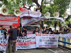 Jeritan Protes Sopir Truk Dibatasi 16 Hari hingga Minta Menhub Dicopot