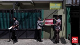 FOTO: Penyegelan Kantor Pengiriman PMI ke Arab Saudi