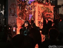 Jurnalis Jadi Korban Kekerasan Saat Liput Demo UU TNI di DPRD Jabar
