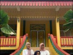 Menyelesaikan Tugas Kuliah Sambil Berwisata