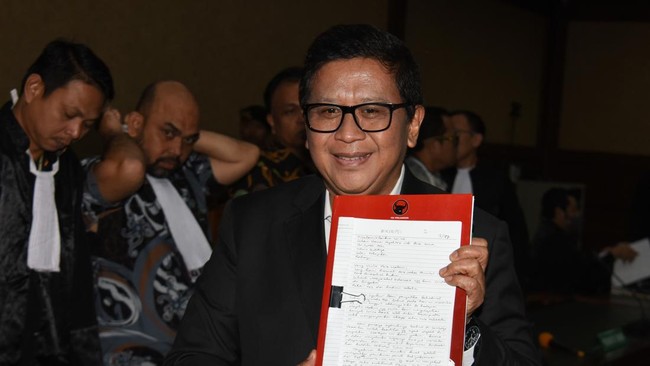 Hasto juga mengaku tidak mempunyai motif terkait tudingan menghalang-halangi penangkapan Harun Masiku yang hingga kini masih buron.