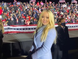 Tiffany Trump Terlihat Manglingi dalam Selfie Terbaru, Diduga Operasi Plastik