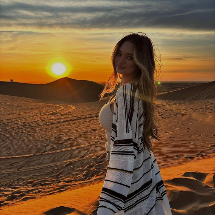 <p>Saat ini, Tina tengah merintis karier-nya di Hollywood, Amerika Serikat. Ia diketahui mengikuti jejak sang tante dan mencoba peruntungannya di dunia hiburan. (Foto: Instagram: @tinableszynski)</p>