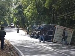 Jabar Hari Ini: Petaka di Jalan Raya Kolonel Masturi Lembang