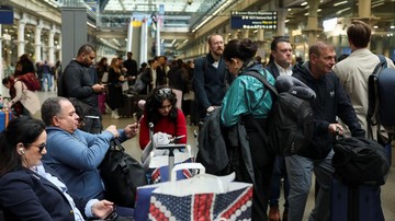 Inggris Chaos usai 177 Jadwal Penerbangan Batal, Ada Apa?