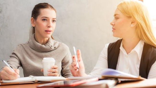 5 Cara Cerdas Menghadapi Kritik Pedas dari Orang Lain, Kamu Wajib Tahu!