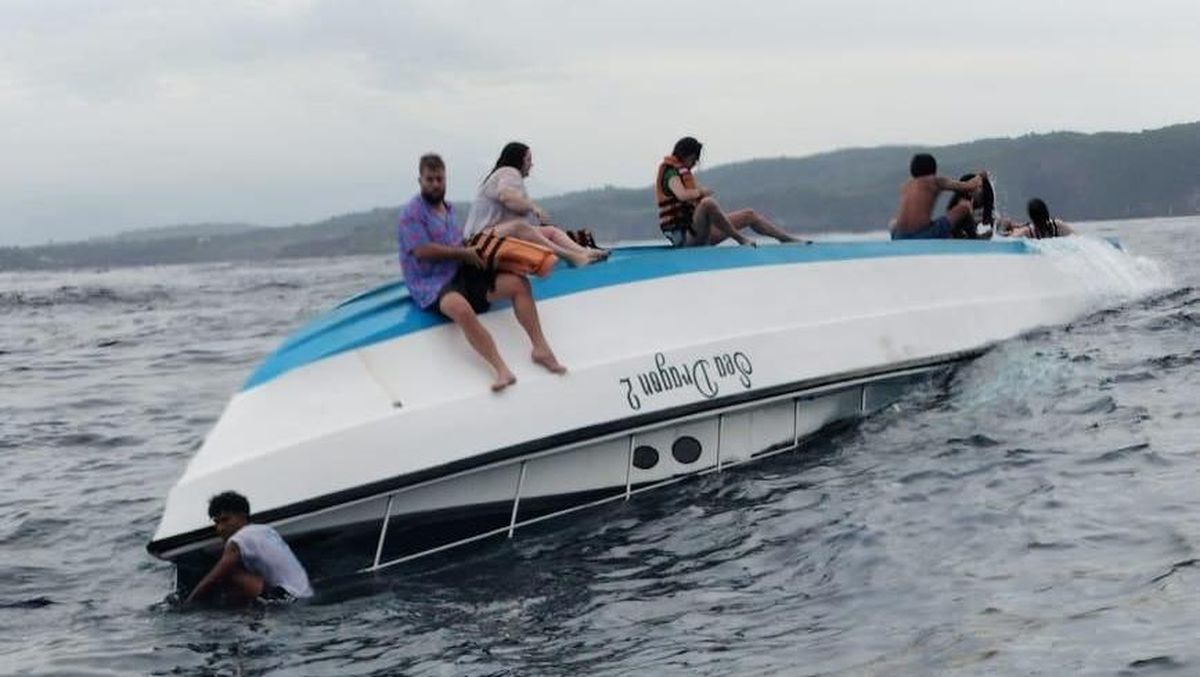 Penyebab Kapal Dolphin Cruise ll Terbalik Sebelum Bersandar