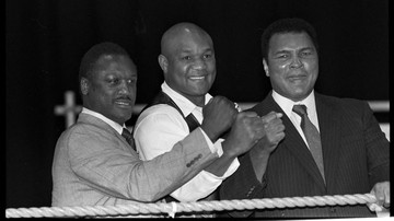 Berita Panas dari Dunia Sport CNN : George Foreman: Dicintai Muhammad Ali, Dihormati Mike Tyson