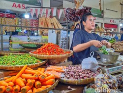 Harga Sembako Jatim 8 April 2025: Daging Sapi, Cabai Besar dan Rawit Turun