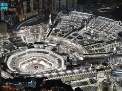 Setelah Lebih dari 1 Dekade, Langit Masjidil Haram Akhirnya Bersih dari Crane!