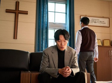 img-title Sinopsis Film 'Revelation' Ryu Jun Yeol Jadi Pastor yang Kehilangan Anak