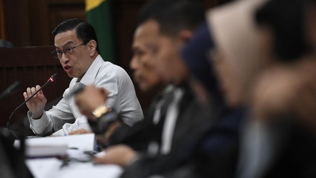 Jaksa meminta izin untuk menyita satu unit iPad dan laptop milik Tom Lembong saat sidak di Rutan.
