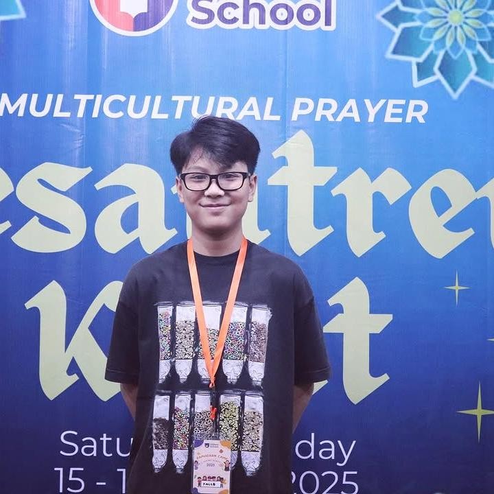 <p>Beberapa hari sebelum hadir di acara bukber sekolah anaknya, Sabria sempat mengunggah foto sang putra yang tengah menjalani pesantren kilat. Melalui unggahan ini, Sabria menceritakan serangkaian kegiatan yang dilakukan putranya selama pesantren kilat. (Foto: Instagram @sabriakono)</p>