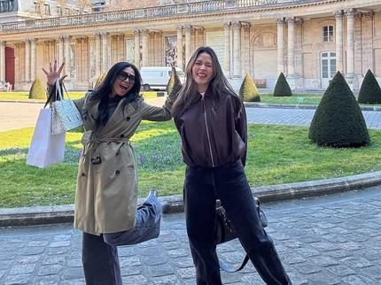 Anggun C Sasmi dan Raisa Hangout Bareng di Paris, Intip Potret Keseruannya Bun