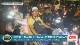 VIDEO: Berebut Masuk ke Kapal, Pemudik Pingsan