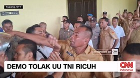 VIDEO: Demo Tolak UU TNI di Kupang Ricuh