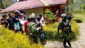 Yorrys Raweyai: Warga Papua Ketakutan Konflik Senjata Meningkat