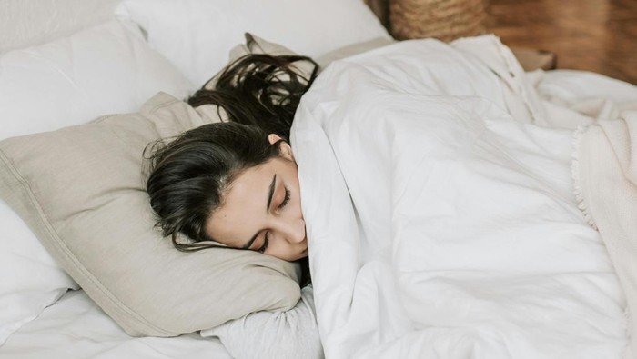 img-title Makanan dan Minuman yang Baik Dikonsumsi untuk Membantu Tidur Lebih Nyenyak