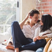 Nggak Cuma Cinta, 3 Faktor Ini Jadi Kunci Hubungan Langgeng Seumur Hidup