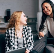 Jangan Diulang! 3 Cara Ngobrol Ini Diam-Diam Bikin Kamu Terlihat Kurang Cerdas