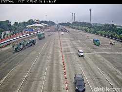 ASN Boleh WFA Hari Ini, Begini Situasi Arus Mudik di GT Cikampek