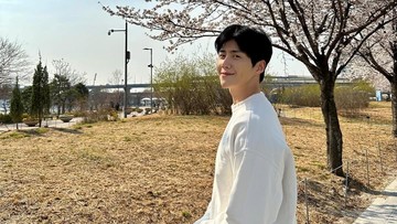 Jelajahi Dunia Drakor: 3 Karya Terbaru Kim Seon Ho yang Tak Boleh Kamu Lewatkan, Termasuk di Netflix!