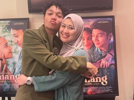5 Potret Okie Agustina bersama Sang Putra Kiesha Alvaro yang Kini Berkarier sebagai Aktor