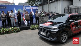 FOTO: Menko PMK Hingga Kakorlantas Lepas Tim Mudik 2025 Transmedia