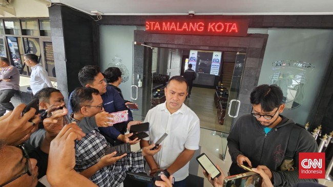 Kasat Reskrim Polresta Malang menangkap enam orang dalam aksi tolak UU TNI. Tiga dibebaskan, sementara tiga lainnya masih diperiksa.