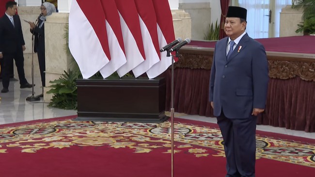 Prabowo akan Terima Surat Kepercayaan 8 Duta Besar di Istana Merdeka Presiden Prabowo terima Surat Kepercayaan dari 8 Duta Besar negara sahabat di Istana Merdeka.