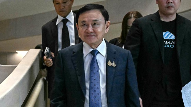 Thailand membatalkan kasus eks Perdana Menteri Thaksin Shinawatra yang dituduh mencemarkan nama baik kerajaan.