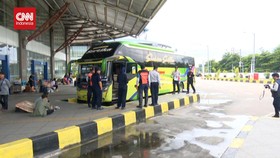 VIDEO:H-7 Lebaran, Antrean Pemudik Tak Terlihat di Terminal Pulogebang