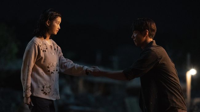 Berikut 5 fakta tentang When Life Gives You Tangerines, yang dibintangi IU dan Park Bo-gum.