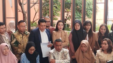 img-title Oknum TNI yang Tembak 3 Polisi di Lampung Jadi Tersangka, Hotman Paris Girang