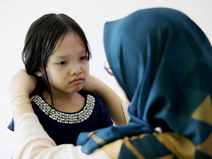 Anak Iri Hati dengan Jumlah THR Kakaknya, Harus Bagaimana?