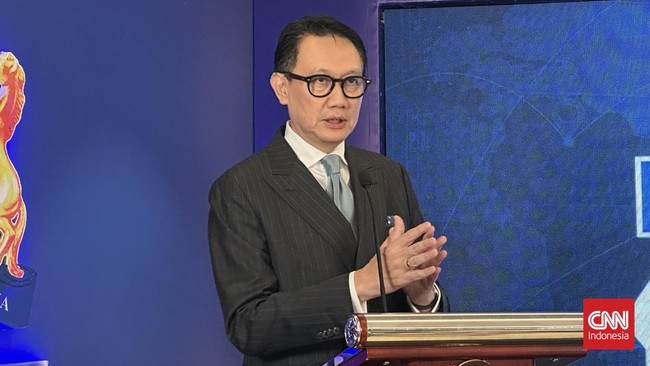 RI Calonkan Hikmahanto Juwono Jadi Anggota Komisi Hukum Internasional Pemerintah mencalonkan Guru Besar HI UI Hikmahanto Juwana jadi anggota Komisi Hukum Internasional dan Dekan FH Universitas Pancasila Hakim ITLOS.