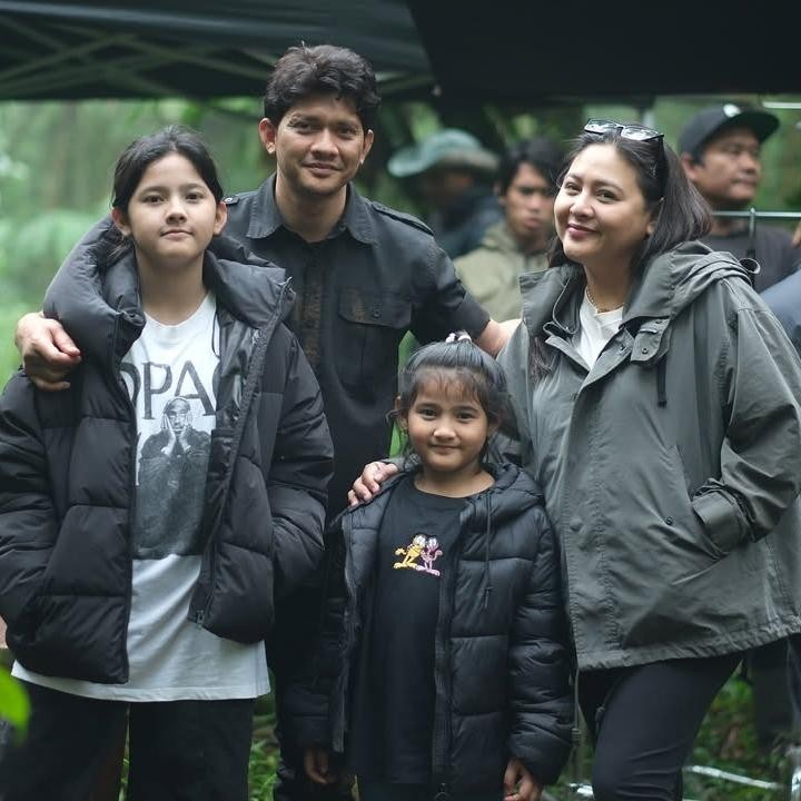 <p>Audy dan Iko diketahui menikah pada 25 Juni 2012. Kini, keduanya telah mengarungi bahtera rumah tangga selama 13 tahun dan dikaruniai dua anak bernama Aneska Layla Putri Uwais dan Atreya Syahla Putri Uwais. (Foto: Instagram@audyitem)</p>