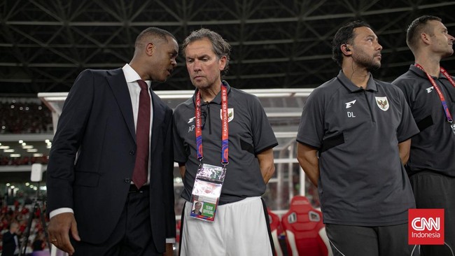 Patrick Kluivert Pimpin Rapat Timnas Indonesia di Belanda Patrick Kluivert memimpin rapat tim pelatih Timnas Indonesia di Belanda jelang putaran keempat Kualifikasi Piala Dunia 2026.