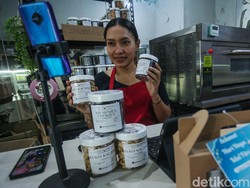 Modal Oven Hasil Doorprize, Retno Jadi Pengusaha Kue Kering Lebaran