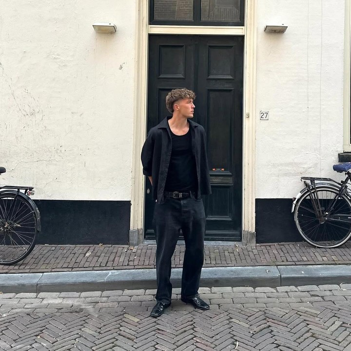 <p>Selain tampil mengesankan saat melawan Bahrain, Ole Romeny juga memiliki gaya yang <em>fashionable</em> di luar lapangan hijau. Ia beberapa kali memperlihatkan OOTD-nya. (Foto: Instagram: @oleromeny)</p>