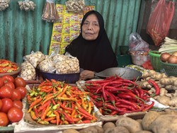 Harga Sembako Jatim 15 April 2025, Kenaikan Cabai Rawit Makin Pedas