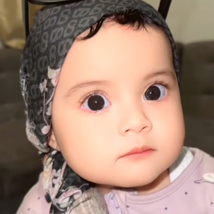 <p>"Lihat matanya indah banget <em>masyaAllah tabarakallah</em>," ungkap seorang netizen dengan emotikon hati. "<em>MasyaAllah</em> si cantik mata belo," kata netizen lainnya. (Foto: Instagram: @iqbalfitrahr)</p>